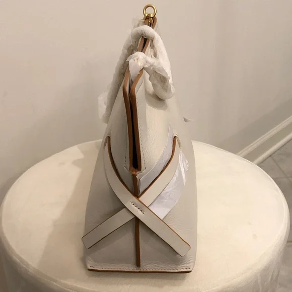 RADLEY LONDON Cream and Tan Shoulder Bag - Picture 3 of 6